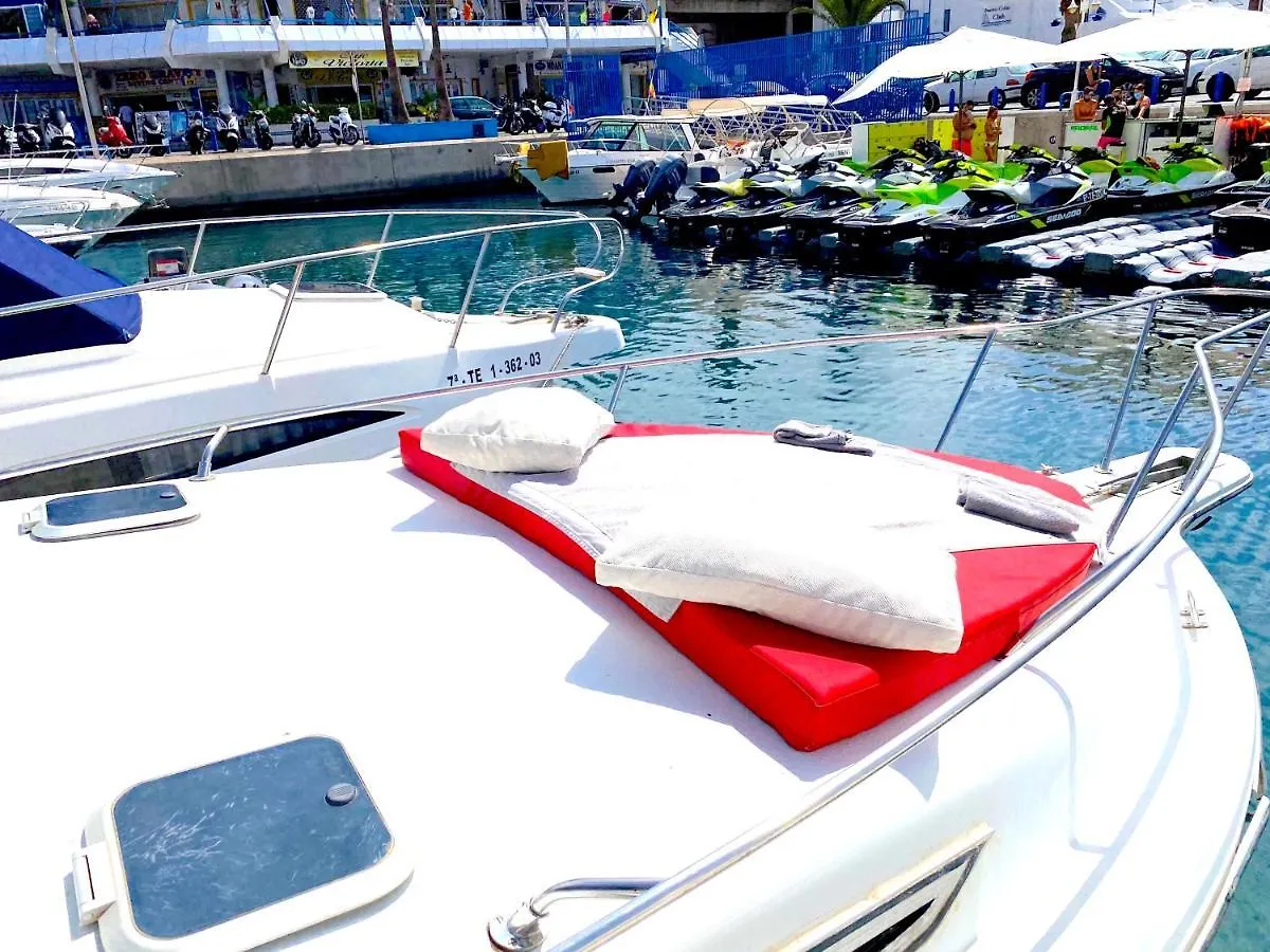 보트호텔 Barco Pita - Amarilla Marina 호텔 산미겔데아보나 스페인